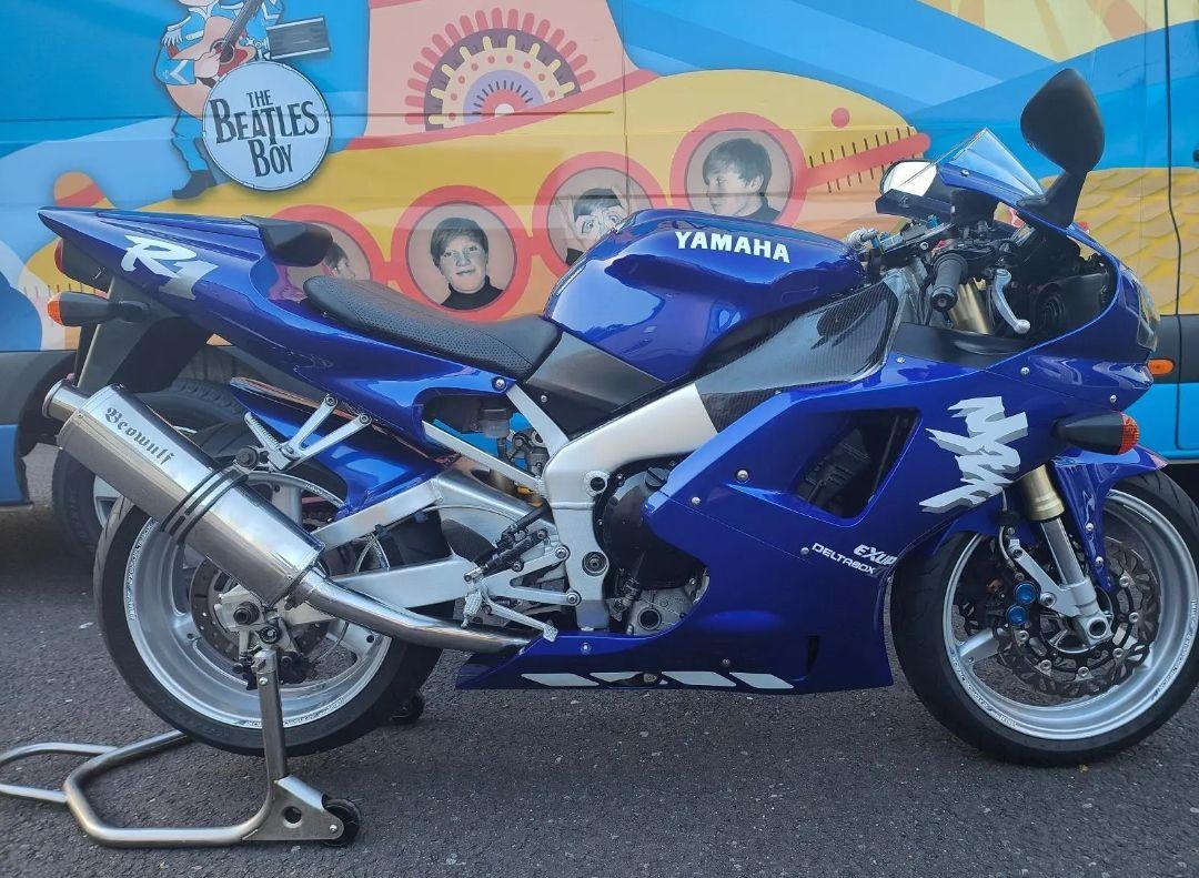 Yamaha r1 sale sale